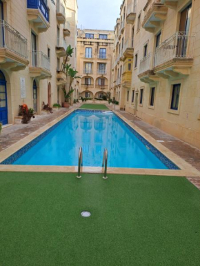 Ghajnsielem Gozo, 2 Bedroom Apartment With Communal Pool